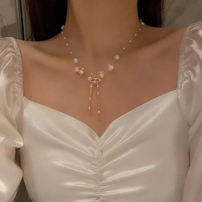 Collar de perlas tipo gargantilla con cuentas