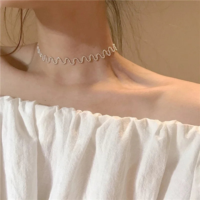 Collar de perlas tipo gargantilla con cuentas