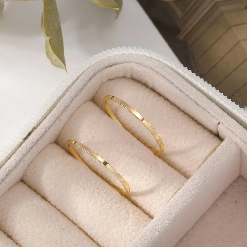 Anillo Delgado Clásico Sencillo y Delicado