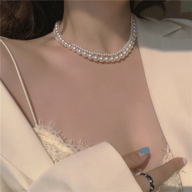 Collar de perlas tipo gargantilla con cuentas