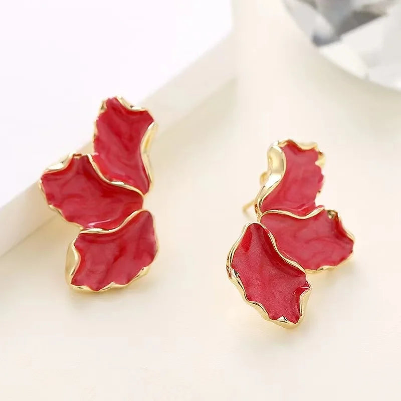 Pendientes traseros irregulares delicados con baño de oro