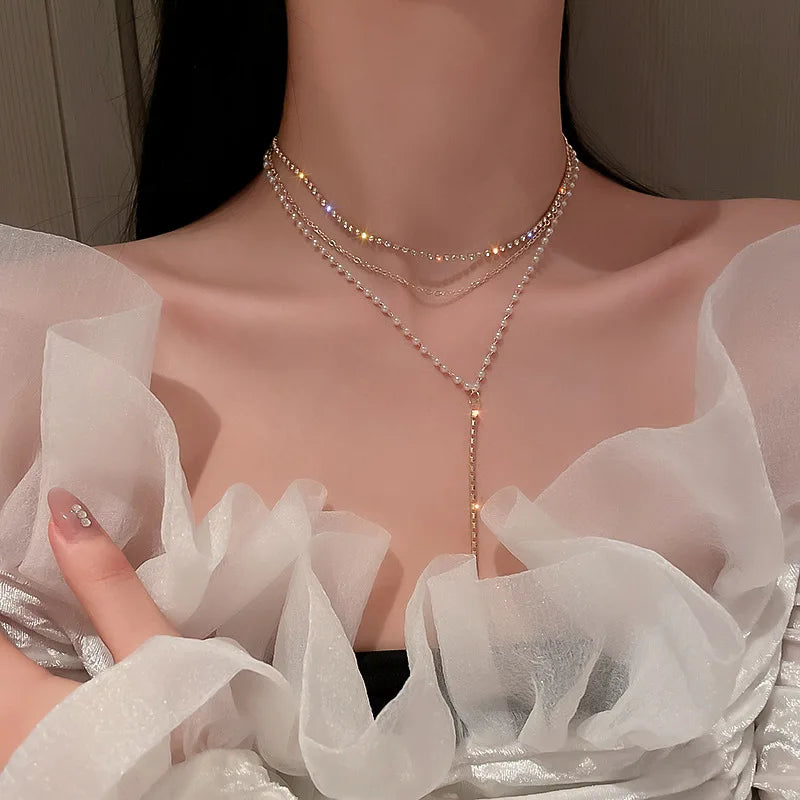 Collar de perlas tipo gargantilla con cuentas